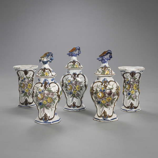 <b>Set von 5 Delfter Fayence-Vasen</b>