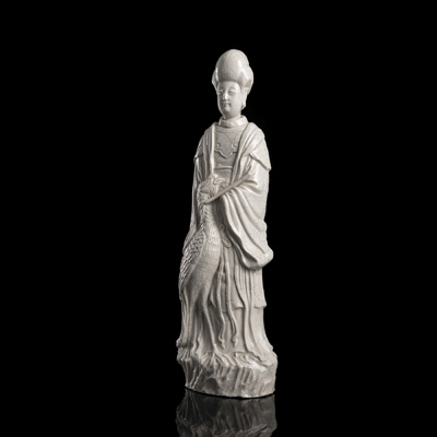 <b>Cremefarben glasierte Figur des Guanyin aus der Sammlung August des Starken</b>