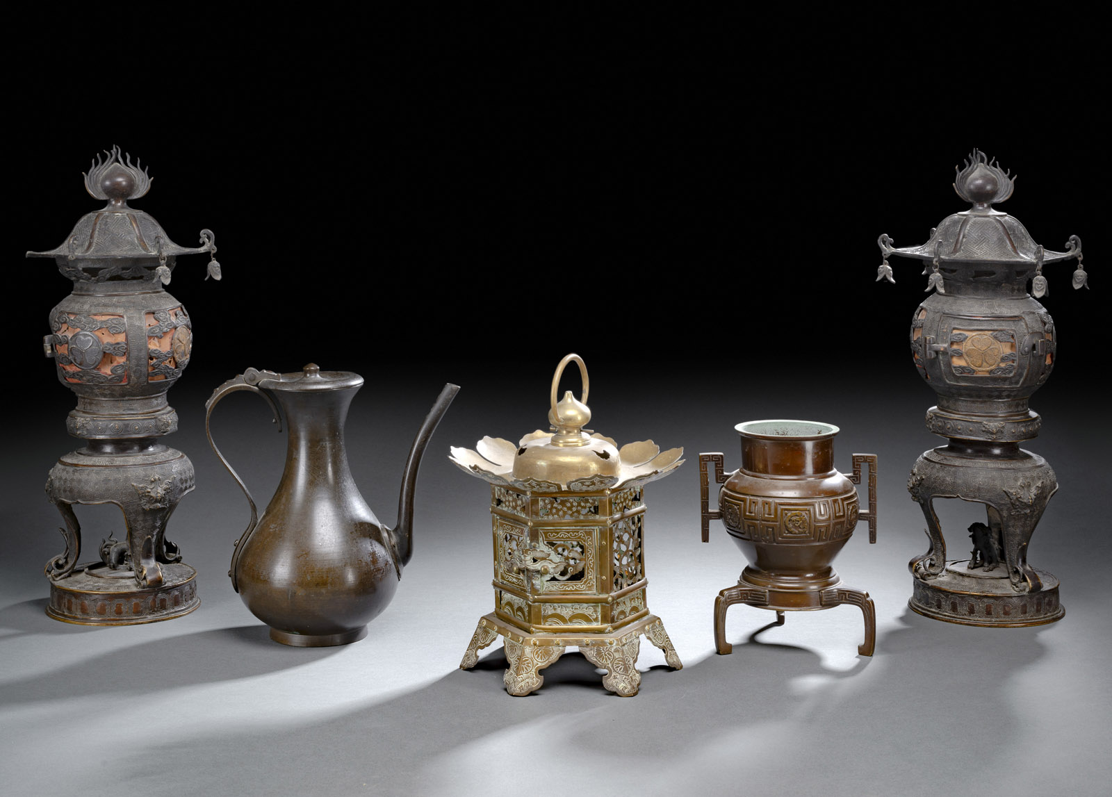 <b>A PAIR OF BRONZE LANTERNS AND OTHER BRONZE WORKS</b>