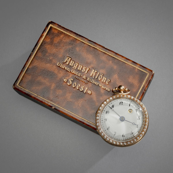 <b>A FINE BLUE ENAMEL LADIES POCKET WATCH WITH PEARL INLAYS</b>