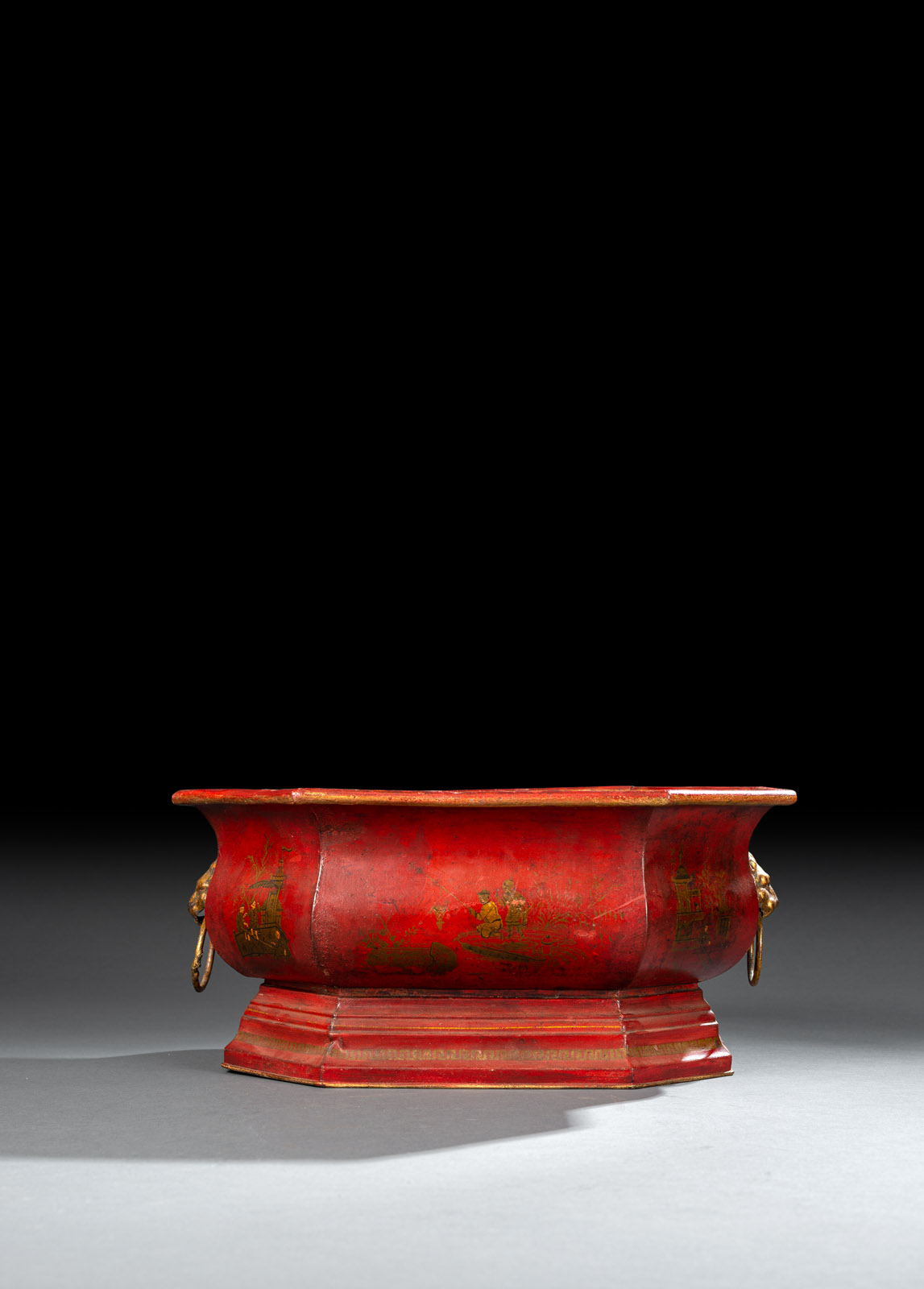 <b>A FINE RED LACQUER CHINOISERIE PATTERN JARDINIERE</b>