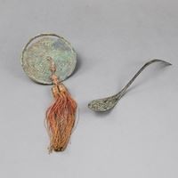 <b>A BRONZE MIRROR AND SPOON</b>