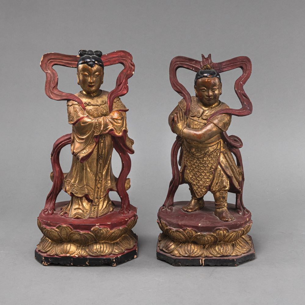 <b>A PAIR OF GILT-WOOD GUARDIAN FIGURES</b>