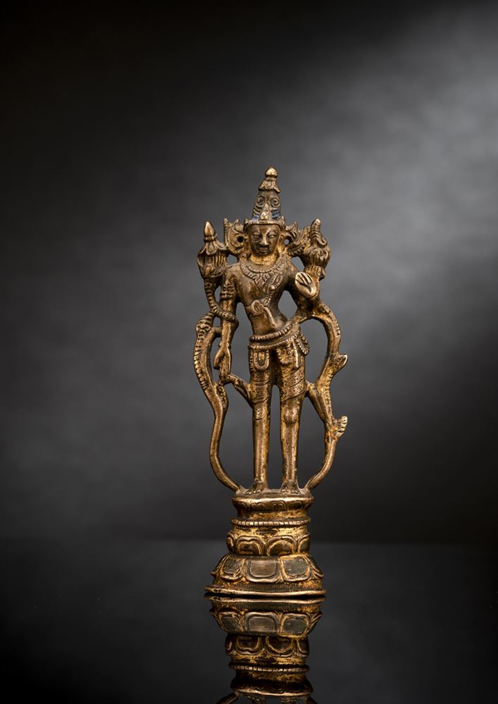 <b>A RARE AND EARLY GILT-BRONZE FIGURE OF PADMAPANI</b>