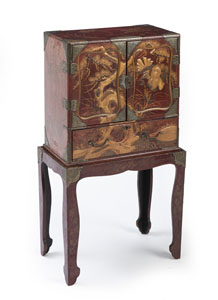 <b>A LACQUER CABINET ON A STAND</b>