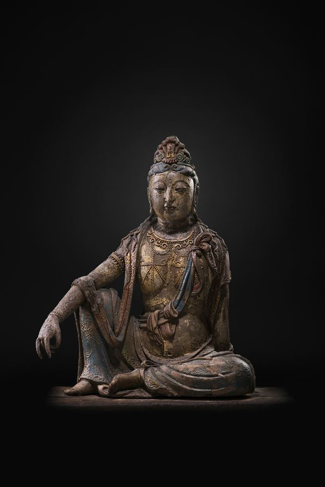 <b>AN IMPORTANT POLYCHROME PAINTED STUCCO FIGURE OF GUANYIN</b>