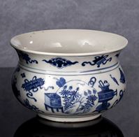 <b>A BLUE AND WHITE PORCELAIN CENSER WITH EMBLEMS AND ANTIQUES</b>