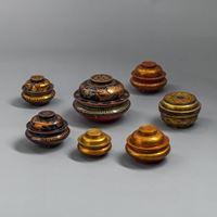 <b>SEVEN LACQUER BOXES WITH DRAGONS ET AL.</b>
