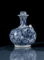 <b>A blue and white porcelain kendi</b>