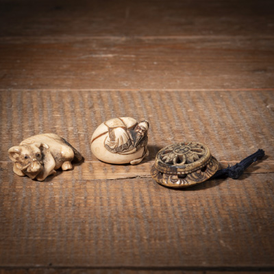 <b>Manju in Durchbruch, Ochse aus Hirschhorn und Tobosaku aus Bein</b>
