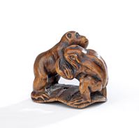 <b>AN OKIMONO-TYPE WOOD NETSUKE OF A MONKEY AND A TOAD WRESTLING</b>