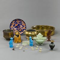 <b>A GROUP OF VARIOUS WORKS OF ART, E.G. A PORCELAIN DISH, A BRONZE CENSER WITH STAND, JADE CARVINGS</b>