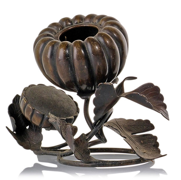 <b>A GROUP OF GEM-INLAID JEWELLERY</b>