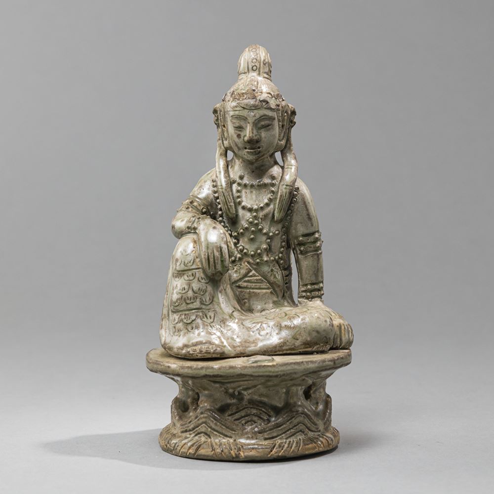 <b>A YUEYAO CERAMIC FIGURE IN SONG STYLE</b>