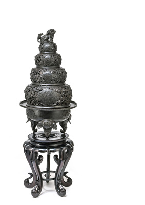<b>A VERY LARGE FIVE-PART BRONZE CENSER AND COVER ON CARVED WOOD STAND</b>