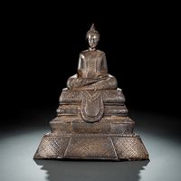 <b>A SILVER-FOIL FIGURE OF BUDDHA SHAKYAMUNI</b>