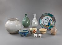 <b>A GROUP OF FOUR CERAMICS,  THREE PORCELAIN BOWLS, A PAIR OF WINE CUPS AND A DISH</b>