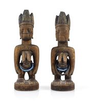<b>A PAIR OF IBEDJI WOOD FIGURES</b>