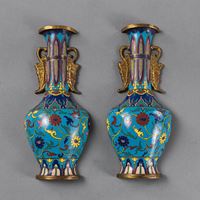 <b>A PAIR OF FLORAL CLOISONNÈ-ENAMEL WALL VASES</b>