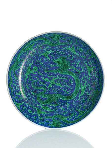 <b>A LARGE BLUE-GROUND GREEN DRAGON DISH</b>