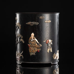 <b>A CYLINDRICAL WOOD BRUSHPOT WITH DECORATED SCHOLAR NEAR PAGEBOY AND PINE</b>