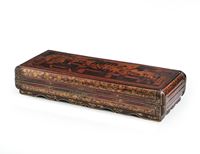 <b>A LACQUER-DECORATED COURT SCENE LIDDED BOX</b>