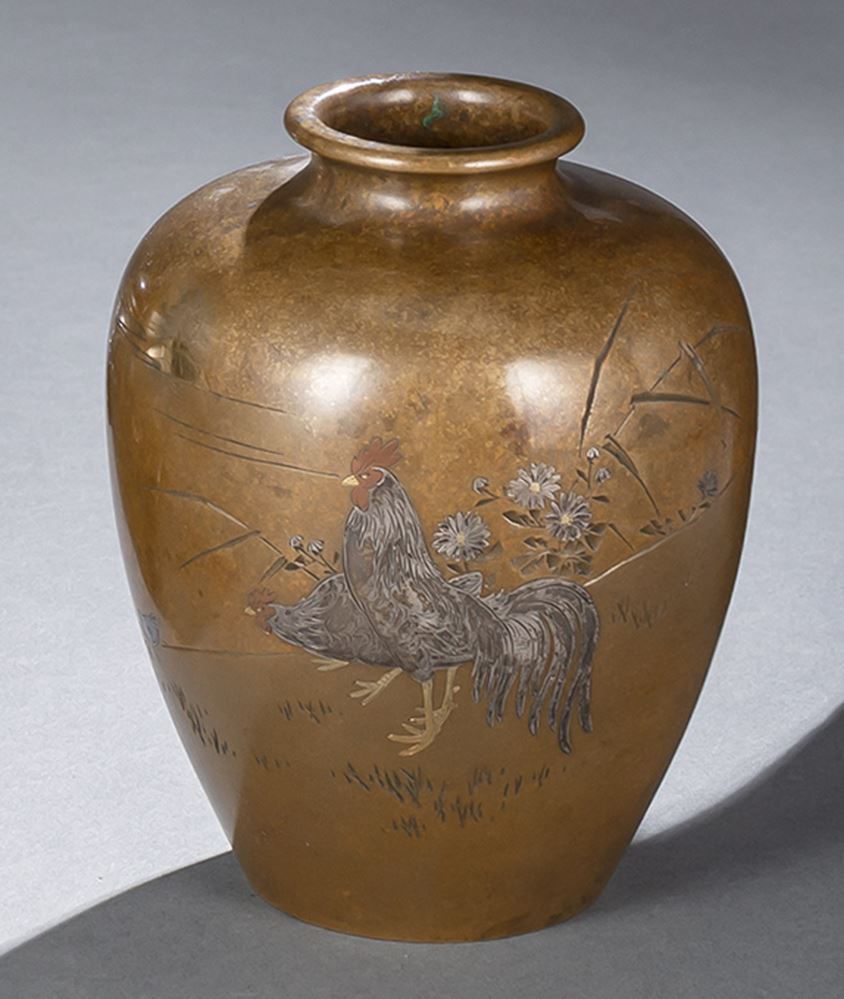 <b>A BRONZE COCKEREL VASE WITH GILT AND SILVER DETAILS</b>