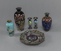 <b>FIVE CLOISONNÉ VASES AND A FOLIATE-RIM DISH</b>