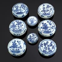 <b>A GROUP OF EIGHT BLUE AND WHITE FLORAL BOXES AND COVERS; POSSIBLY FROM A SHIP WRECKS</b>