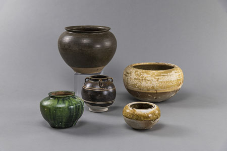 <b>FIVE CHANGSHA WARE VASES</b>