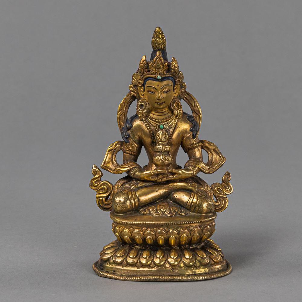 <b>A GILT-BRONZE FIGURE OF AMITAYUS</b>