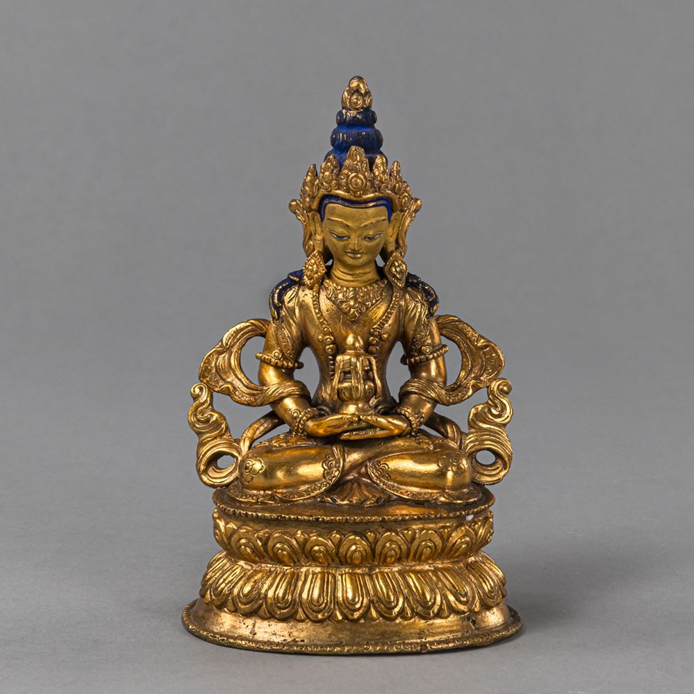 <b>A GILT-BRONZE FIGURE OF AMITAYUS</b>
