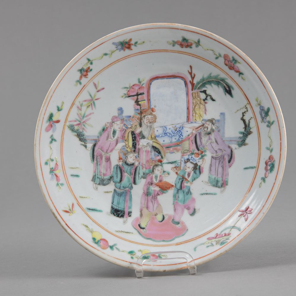 <b>A FAMILLE ROSE FIGURAL PORCELAIN PLATE</b>