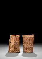 <b>A PAIR OF GILT-METAL BRACELETS</b>