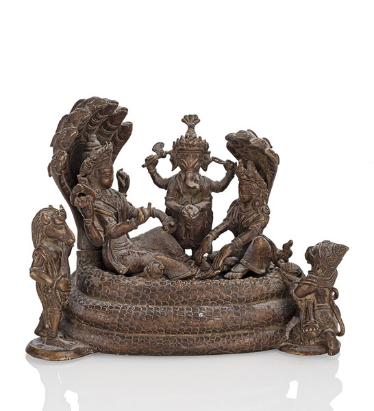 <b>Bronzegruppe mit Darstellungen von fünf Göttern u.a. Ganesha, Krishna und Hanuman</b>
