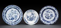 <b>THREE BLUE AND WHITE PORCELAIN PLATES</b>