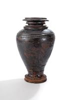 <b>A CERAMIC BROWN-GLAZED BALUSTER VASE</b>