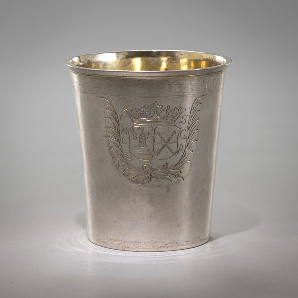 <b>A BAROQUE PARCIAL GILT SILVER BEAKER WITH ENGRAVED BLAZON</b>