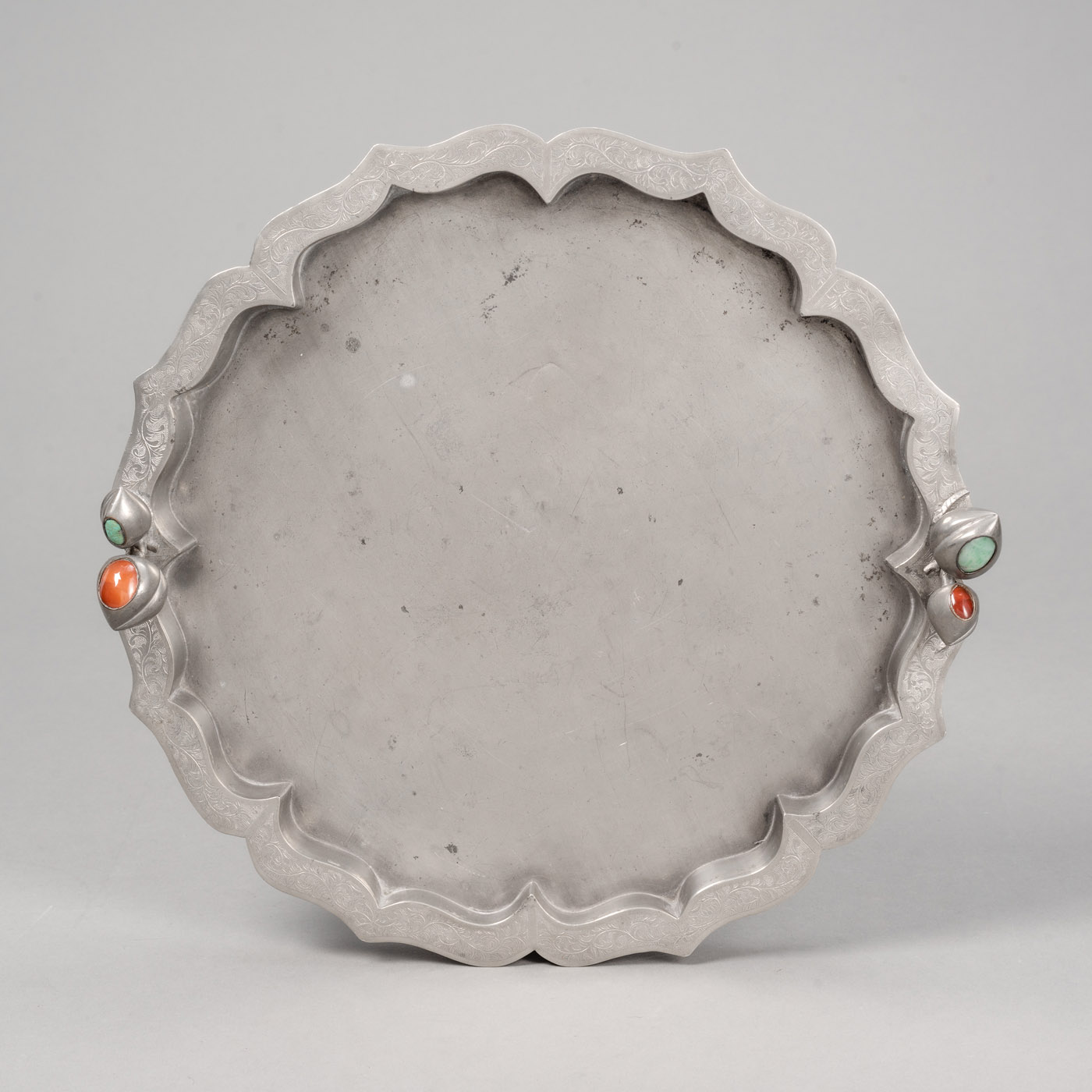 <b>A FLORIFORM PEACHES TIN TRAY</b>