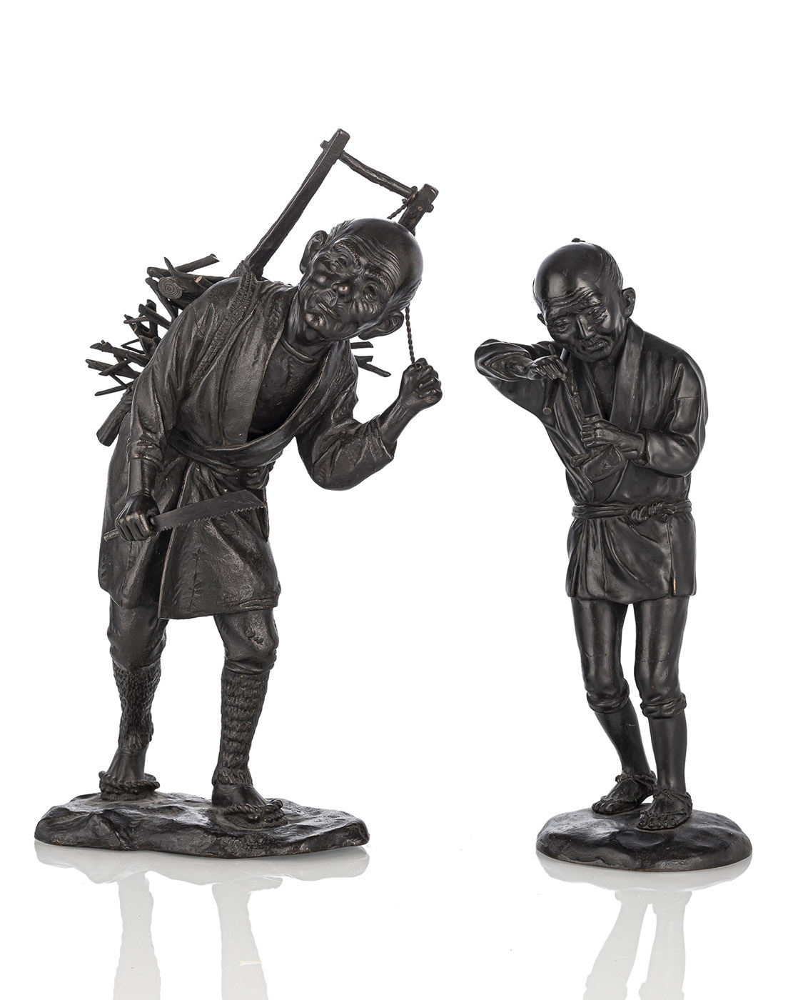 <b>Zwei Bronzen mit Darstellungen von Bauern</b>