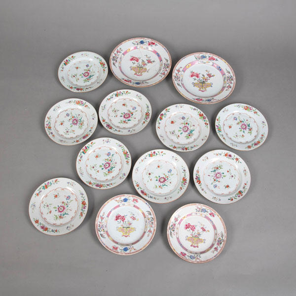 <b>TWO LARGE AND ELEVEN SMALLER 'FAMILLE ROSE' EXPORT PORCELAIN DISHES</b>