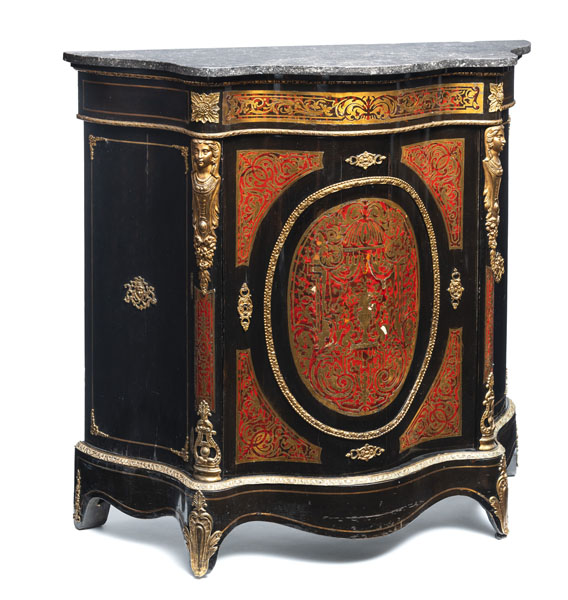 <b>A FRENCH BRASS MOUNTED BOULLE MARQUETRIED HALF CUPBOARD</b>