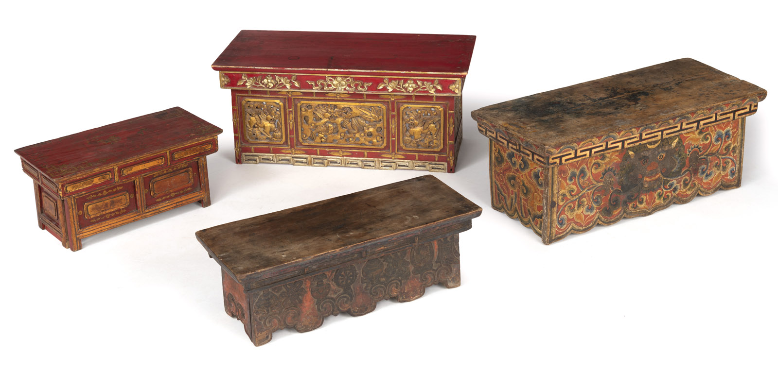 <b>Vier teilweise vergoldete und polychrom bemalte Altartische aus Holz</b>