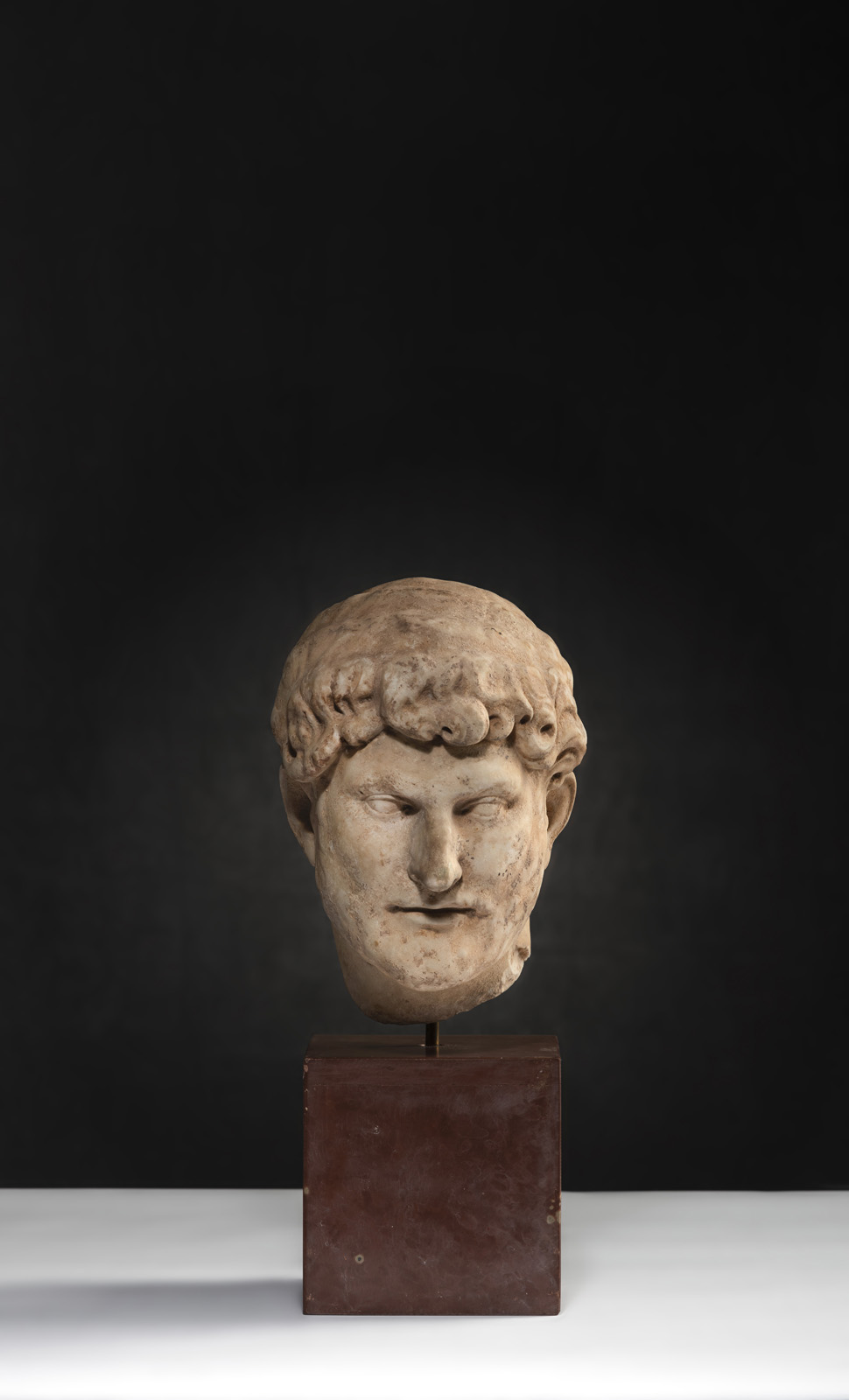 <b>MARBLE HEAD OF A ROMAN EMPEROR</b>