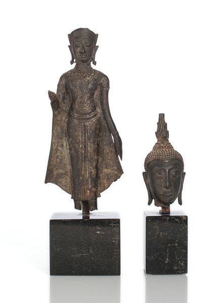 <b>Kopf des Buddha Shakyamuni aus Bronze und Bronze des Buddha Paree</b>