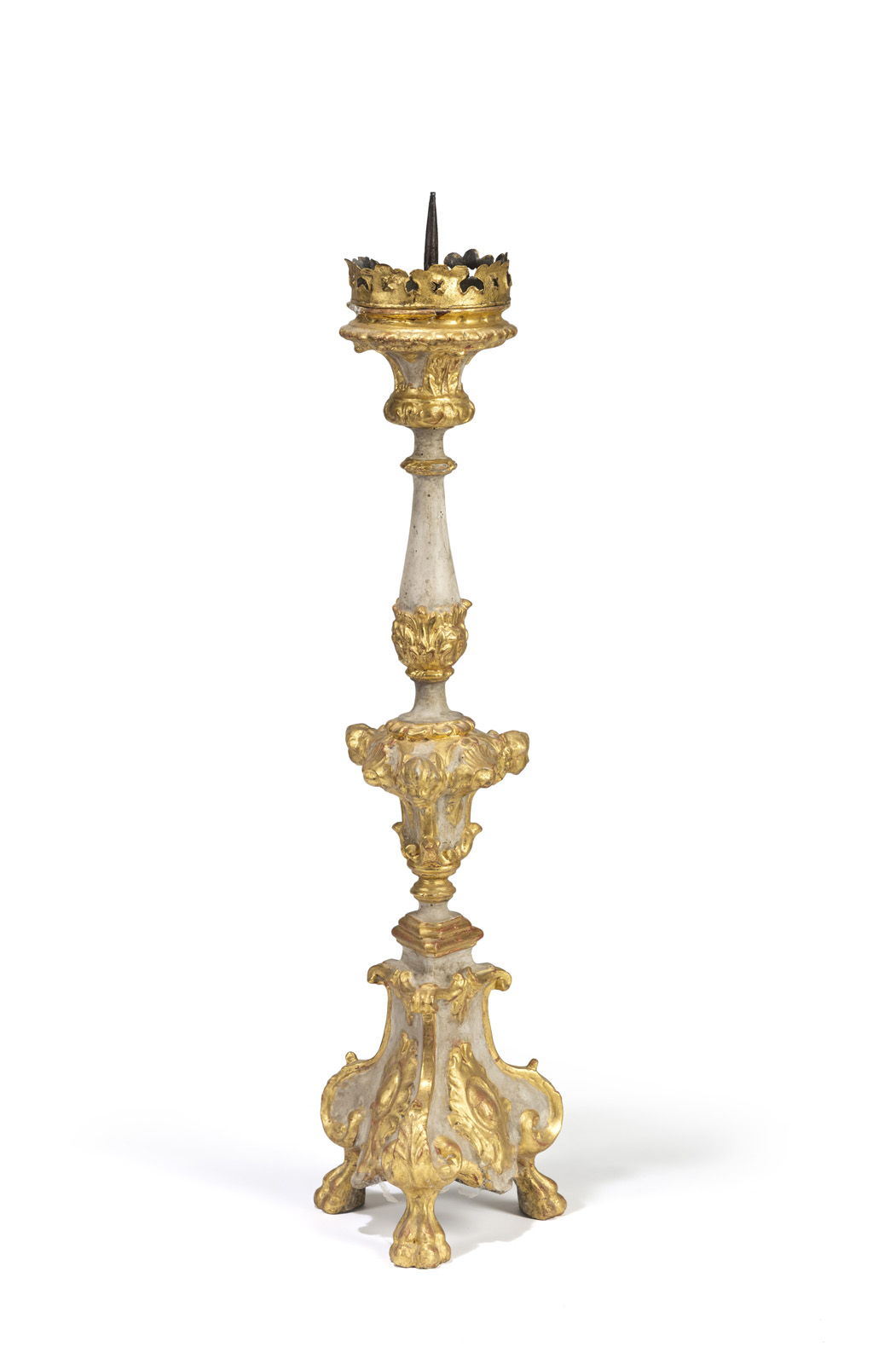 <b>A CARVED WOOD BAROQUE ALTAR CANDLESTICK</b>