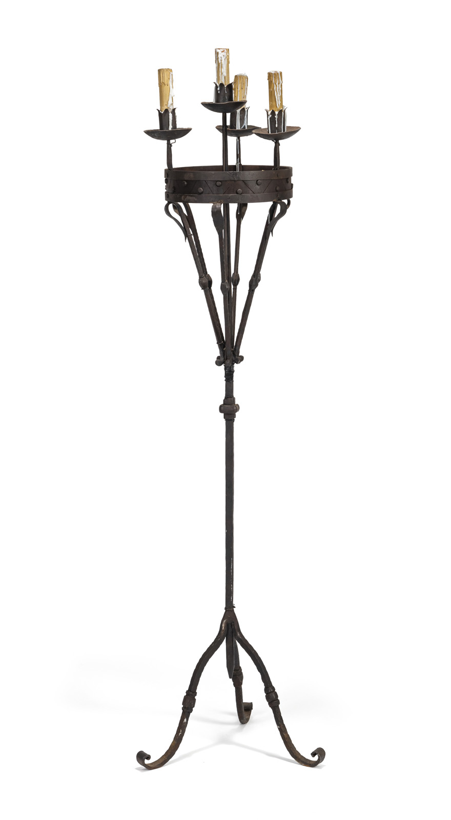 <b>A LARGE WROUGHT IRON CANDELABRA</b>