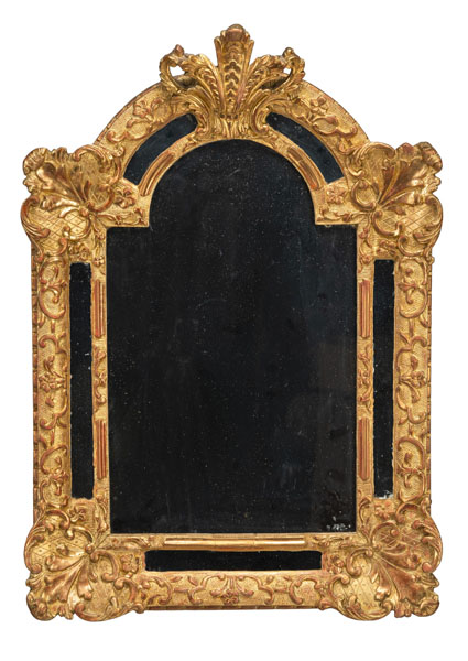 <b>A CARVED AND GILTWOOD REGENCE MIRROR</b>