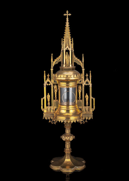 <b>A LARGE GOTHIC STYLE CILINDER MONSTRANCE</b>