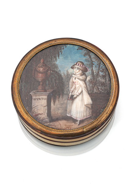 <b>AN IVORY AND TORTOISESHELL TABATIERE WITH A MINIATURE DEPICTING CHARLOTTE AT THE YOUNG WERTHER'S TOMB</b>
